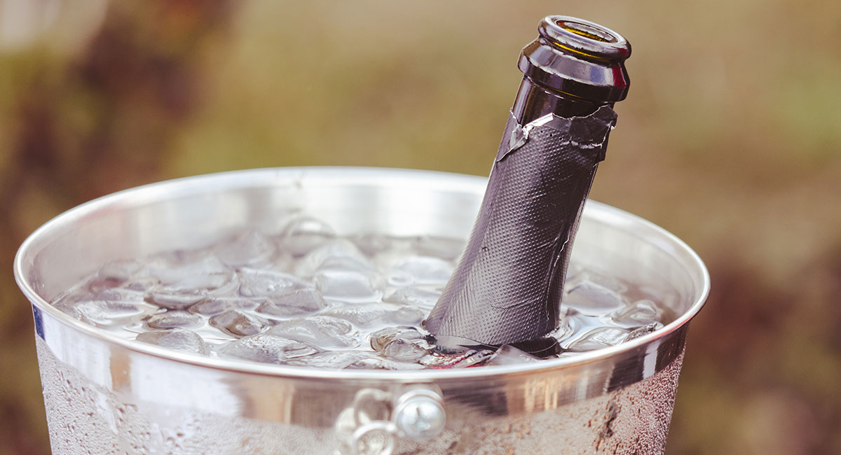W jakiej temperaturze podawać wino?