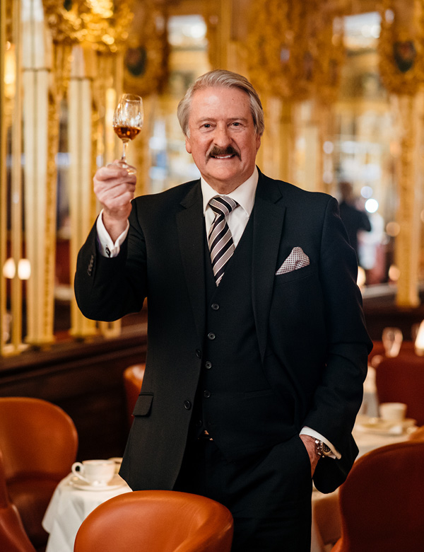 Richard Paterson,Master Distiller, The Dalmore Richard Paterson,Master Distiller, The Dalmore