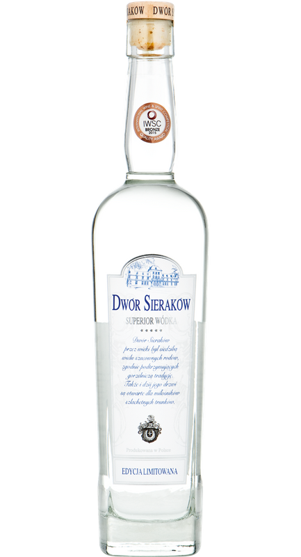 Dwór Sieraków Superior 0,7 l w pudełku + kieliszki